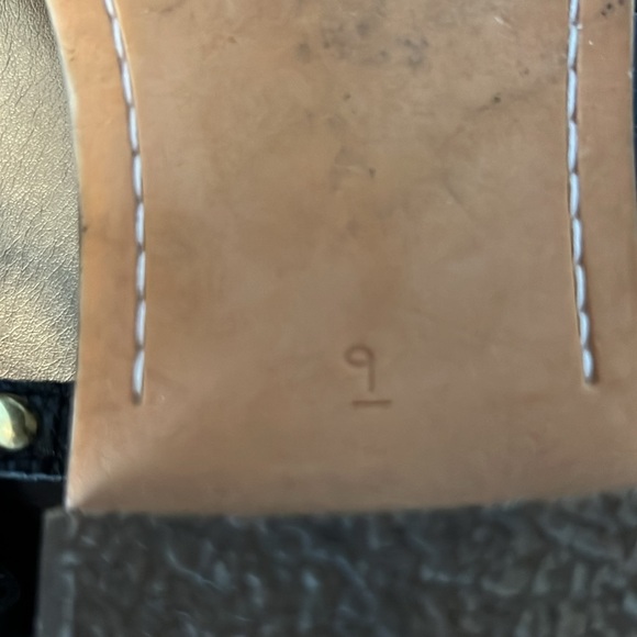 Sam Edelman black and gold sandals 9 - Picture 6 of 13